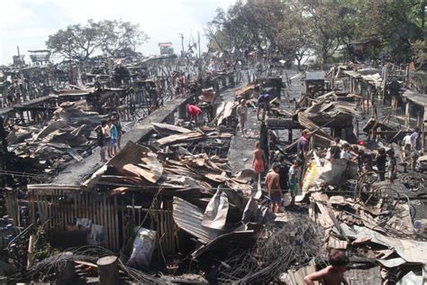 FAST BACKWARD: The largest fire in Davao history.